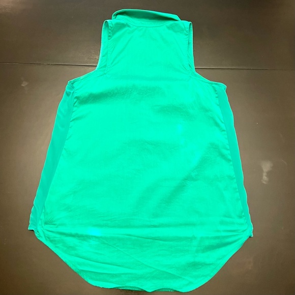 Bebe sleeveless button down shirt - Picture 4 of 6